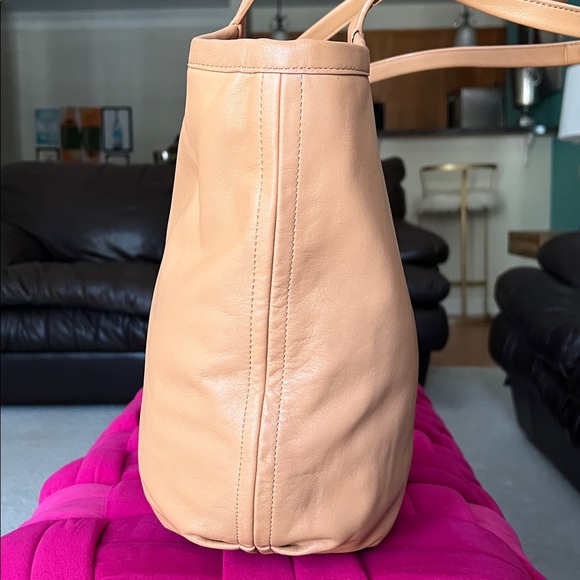Coach Bea Tote-EUC - Picture 8 of 15